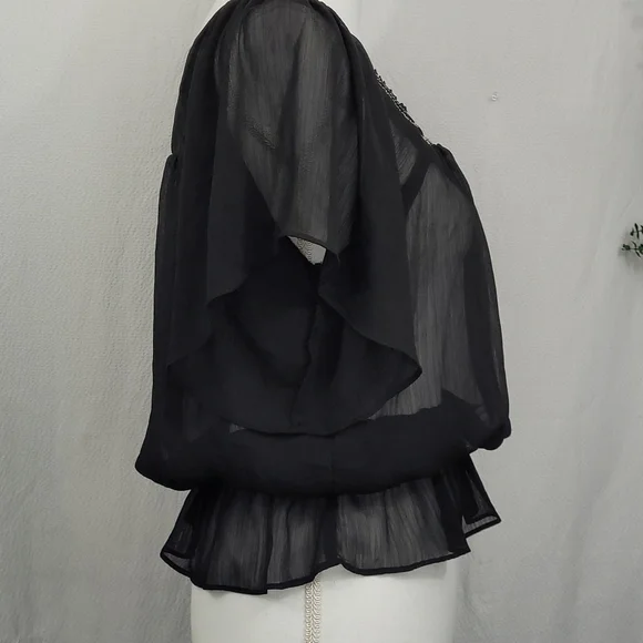 Mudd short sleeve semi sheer flower blouse - Picture 3 of 7